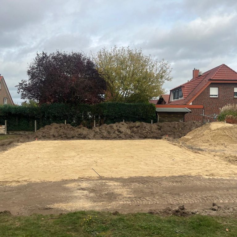 Komplette Sandplattenverlegung in Burgdorf & Region Hannover – fachgerechte Außenflächen von Vier Jahreszeiten Gartenservice.