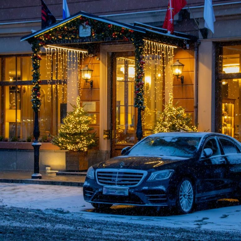 Geräumte Wege und Zufahrten in Burgdorf & Region Hannover – zuverlässiger Winterdienst von Vier Jahreszeiten Gartenservice.